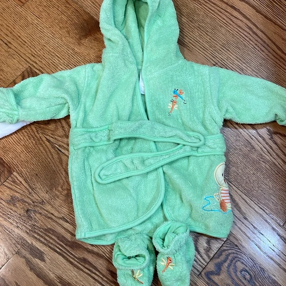 Pair of Baby Robes. Green Robe Comes With Slippers. Size 0-9 Months.